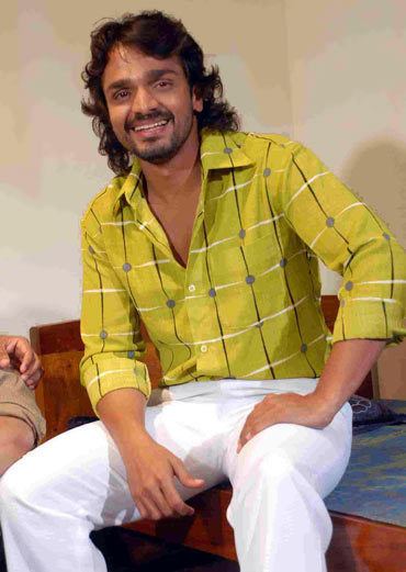 Vijay Raghavendra Vijay Raghavendra returns with Shravana Rediffcom Movies