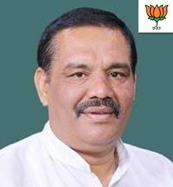 Vijay Sampla Shri Vijay Sampla Biography About family political life awards