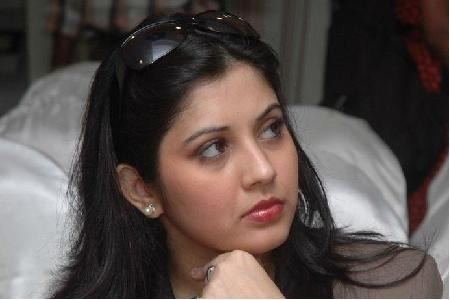 Vijayalakshmi (Kannada actress) Friends39 Vijayalakshmi admitted to hospital Times of India