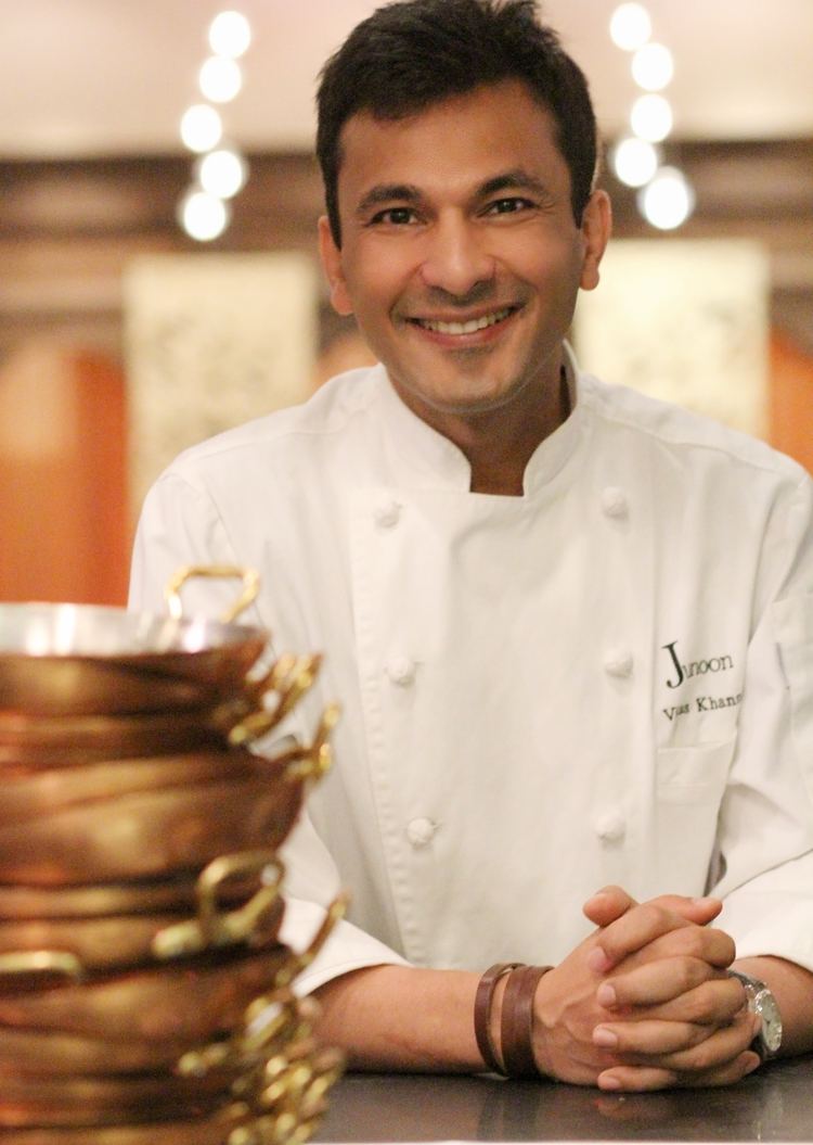 Vikas Khanna vkhannacomimagesVikasjpg