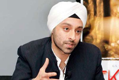 Vikram Chatwal IndianAmerican hotel owner Vikram Chatwal arrested News