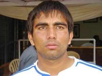 Vikramjeet Malik Pacer Vikramjeet Malik packs the punch Rediffcom Cricket
