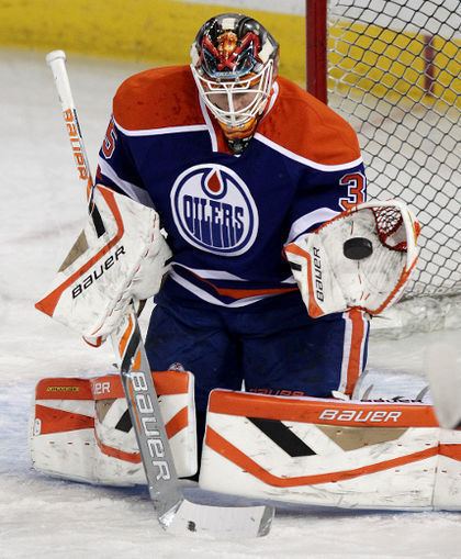 Viktor Fasth Edmonton Oilers expected to start goalie Viktor Fasth