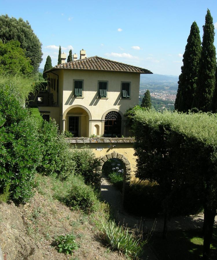 Villa Le Balze httpsuploadwikimediaorgwikipediacommons77