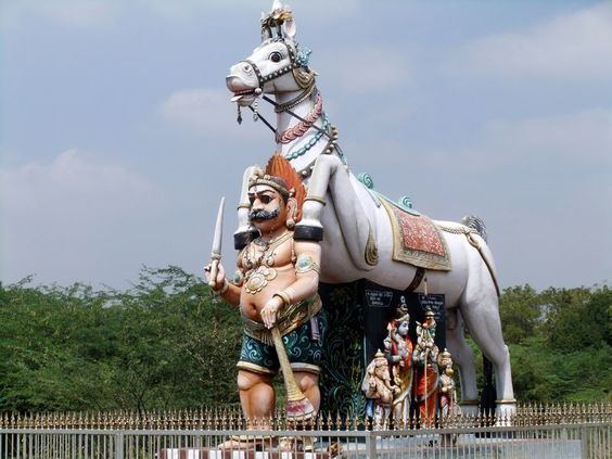 Village deities of Tamil Nadu Village deity around Kumbakonam temples of india Pinterest