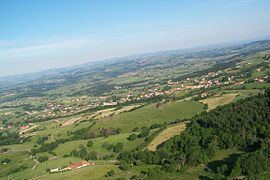 Villemontais httpsuploadwikimediaorgwikipediacommonsthu