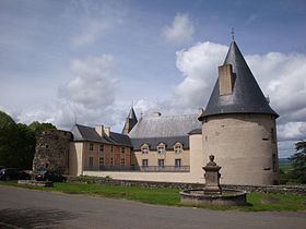 Villeneuve, Puy-de-Dôme httpsuploadwikimediaorgwikipediacommonsthu