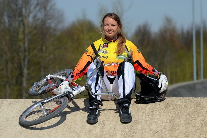 Vilma Rimsaite Lietuvos olimpins rinktins nar BMX dviratinink Vilma