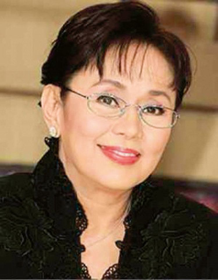 Vilma Santos Star for All Seasons and Batangas Governor Vilma Santos heads list