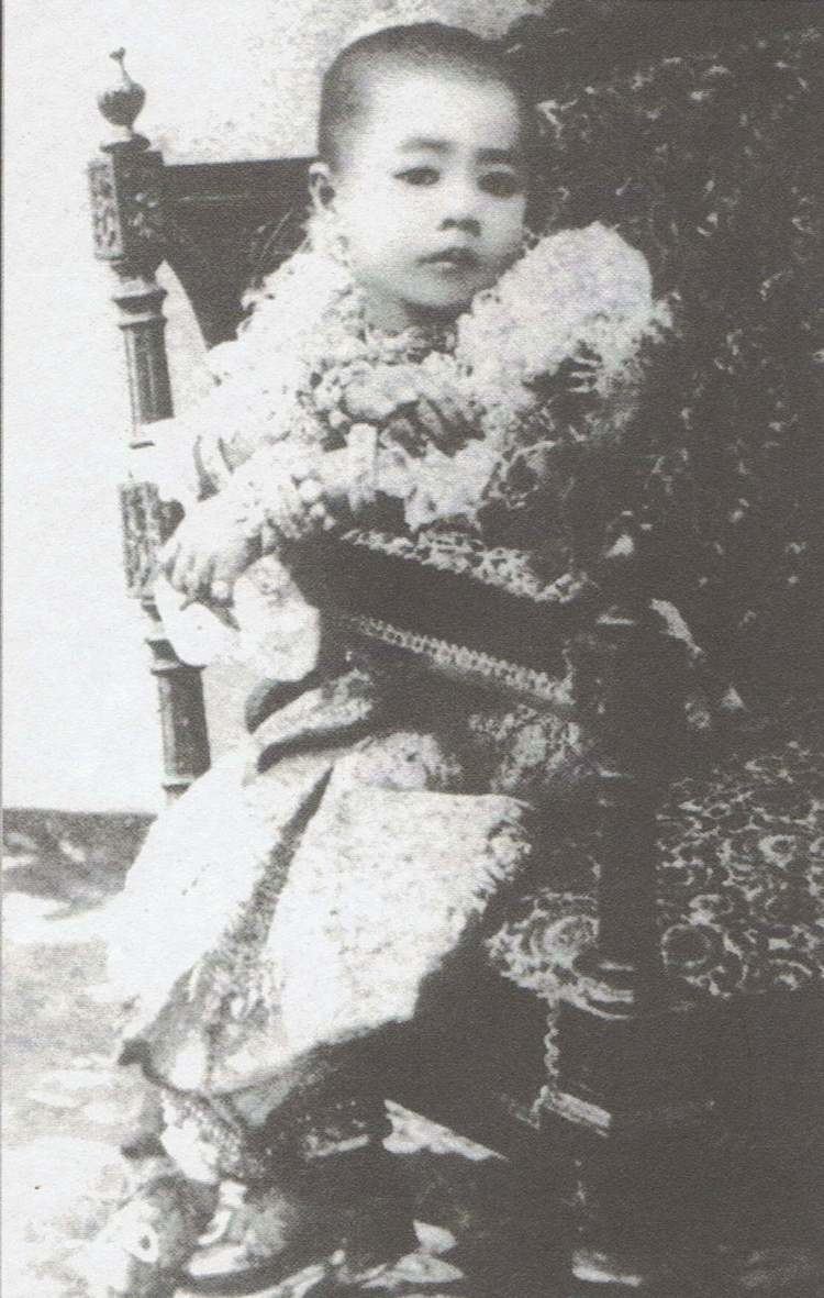 Vimolnaka Nabisi httpsuploadwikimediaorgwikipediacommonsee