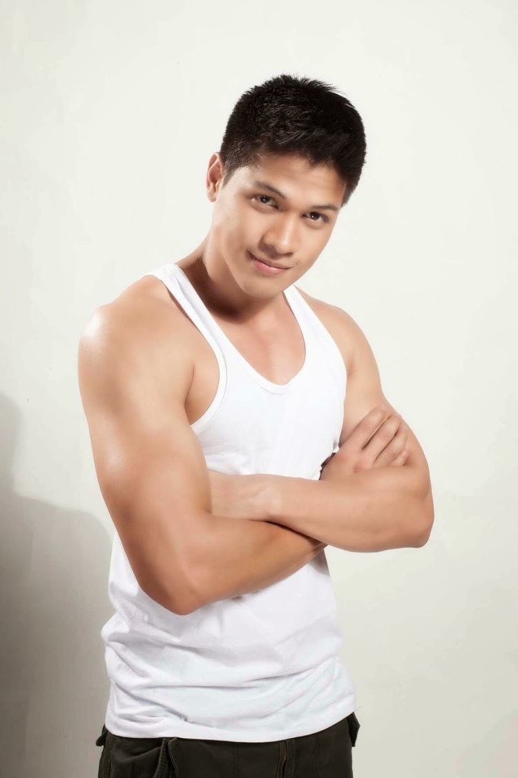 Vin Abrenica Vin Abrenica On Being Paired With Alwyn Uytingco In TV539s