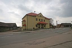 Vinary (Hradec Králové District) httpsuploadwikimediaorgwikipediacommonsthu