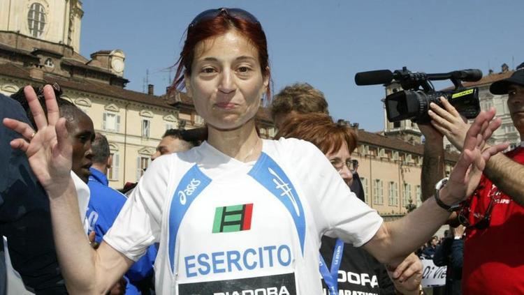 Vincenza Sicari Vincenza la maratoneta paralizzata da un male sconosciuto