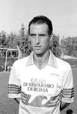 Vincenzo Esposito (footballer) uploadwikimediaorgwikipediait226VincenzoEsp