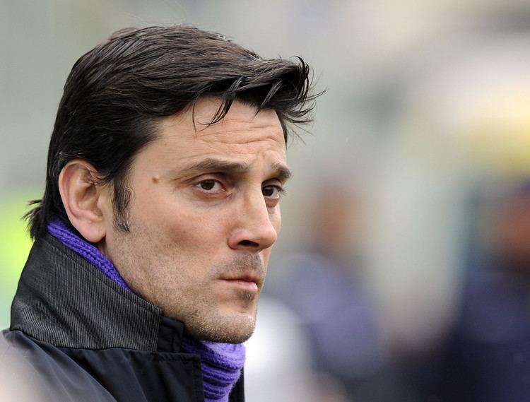 Vincenzo Montella Fiorentina Face The Napoli Challenge While Milan With An