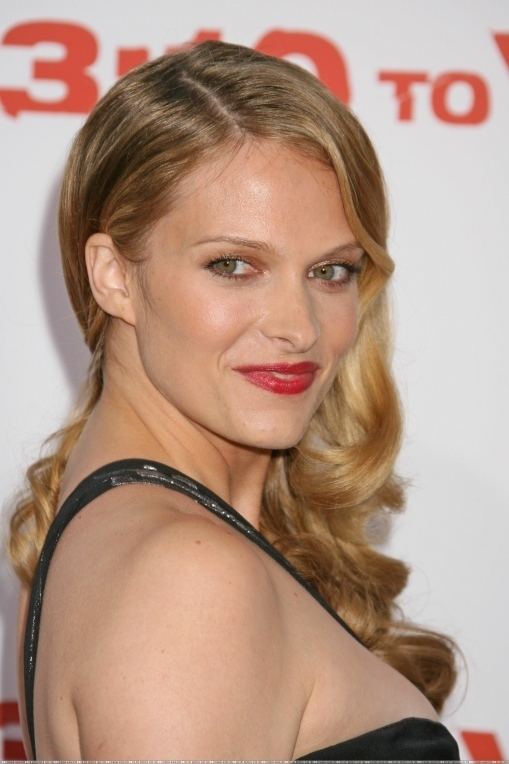 Vinessa Shaw Vinessa Shaw Talks SIDE EFFECTS Working with Stanley