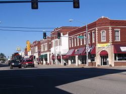 Vinita, Oklahoma httpsuploadwikimediaorgwikipediacommonsthu