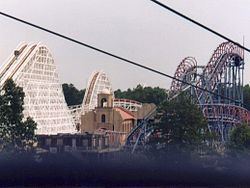 Viper (Six Flags Great Adventure) httpsuploadwikimediaorgwikipediacommonsthu