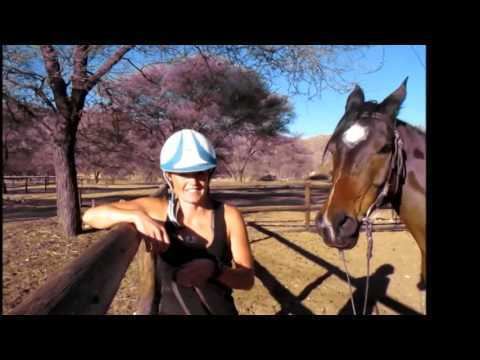 Virginie Atger Cavalampgo Course d39endurance en Namibie avec Virginie