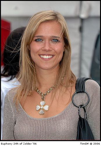 Virginie Claes httpsc1staticflickrcom170226470453a9729a9