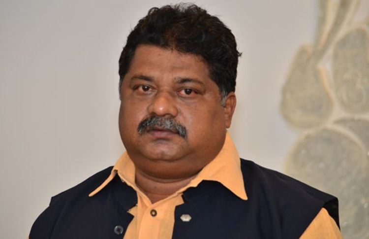Vishnu Wagh Deputy Speaker Vishnu Wagh hospitalized suffered Cardiac Arrest