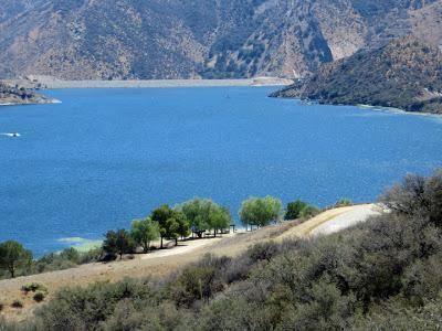 Vista del Lago Visitors Center Californias PYRAMID LAKE and VISTA DEL LAGO VISITOR CENTER Paperblog