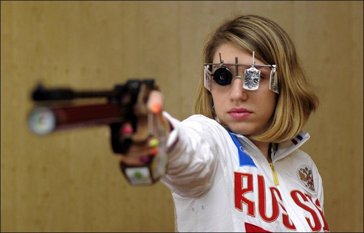 Vitalina Batsarashkina Siberian teenager wins silver in shooting thanks to hunting lessons