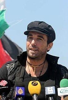 Vittorio Arrigoni httpsuploadwikimediaorgwikipediaenthumb1