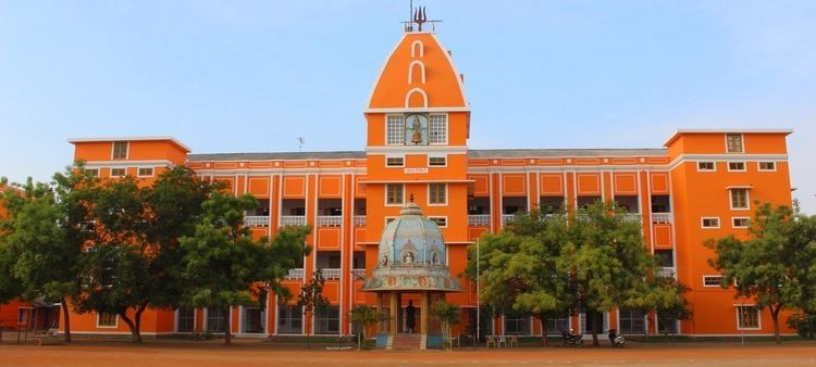 Vivekananda College, Madurai VIVEKANANDA COLLEGE Tiruvedakam West Madurai Dist VIVEKANANDA
