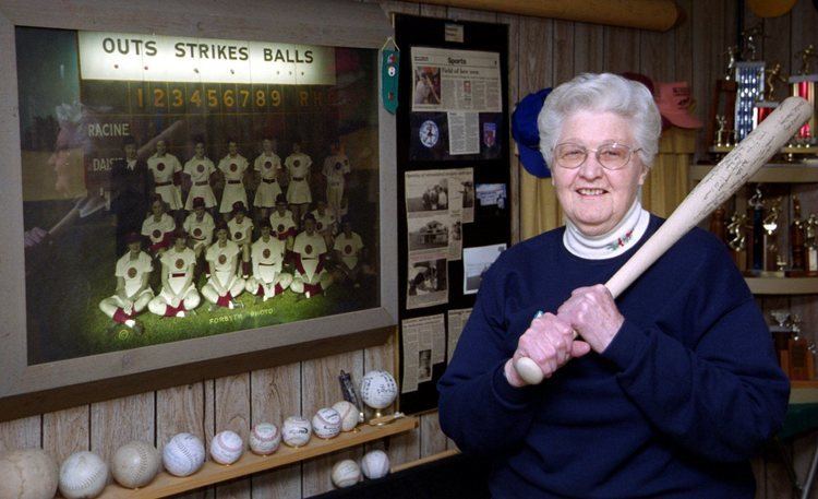 Vivian Kellogg Womens baseball pioneer Vivian Kellogg dies at age 91 MLivecom