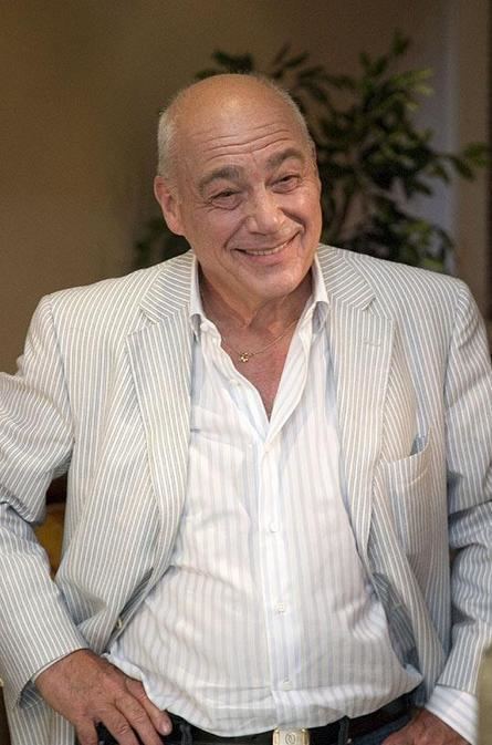 Vladimir Posner Vladimir Pozner photo biography