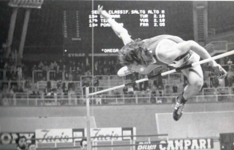 Vladimir Yashchenko Il salto in alto maschile dai 230 ai 240