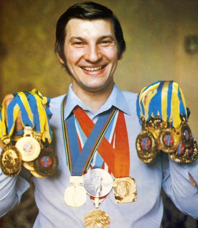 Vladislav Tretiak Vladislav Tretiak with his collection of Ice Hockey Medals
