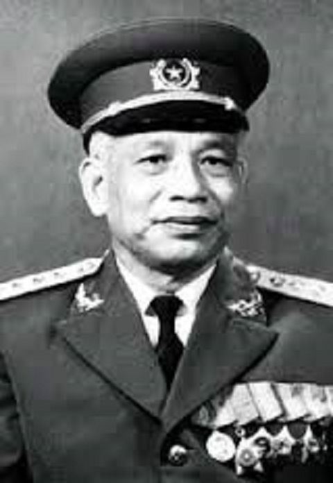 Văn Tiến Dũng Communist forces Vn Tin Dng 2 May 1917 17 March 2002 born