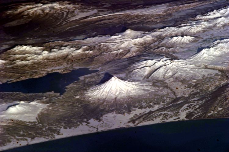 Volcanoes of Kamchatka FileKamchatka VolcanoesJPG Wikimedia Commons