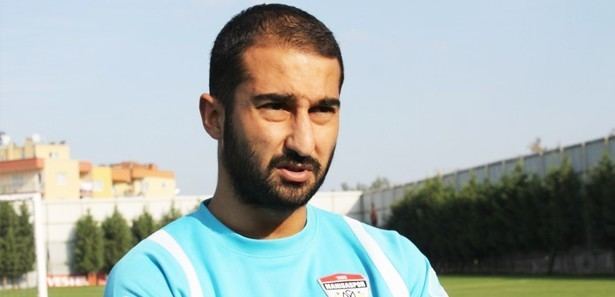 Volkan Babacan Classify this footballer and does he look similar to BeReal