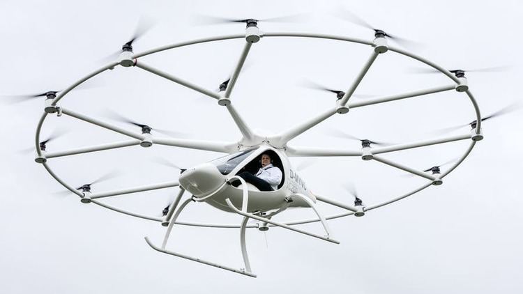 Volocopter Electric 18rotor Volocopter makes first manned flight