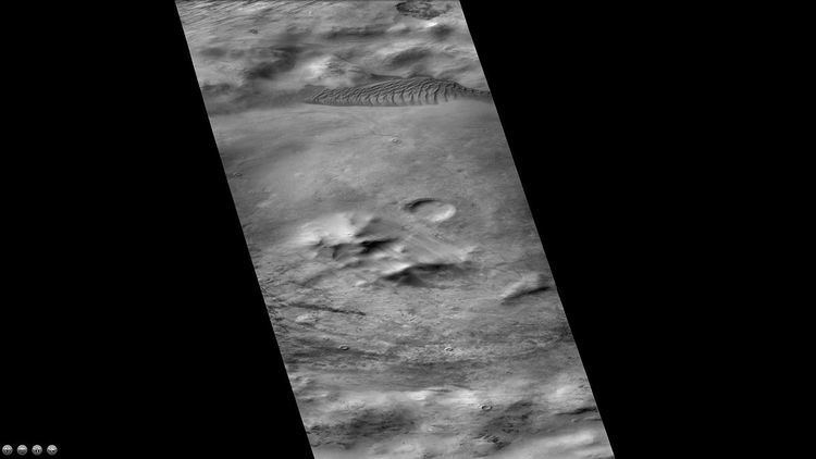 Von Kármán (Martian crater)
