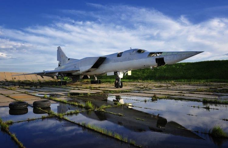 Vozdvizhenka (air base) Scenes from an openair airplane graveyard in the Russian Far East