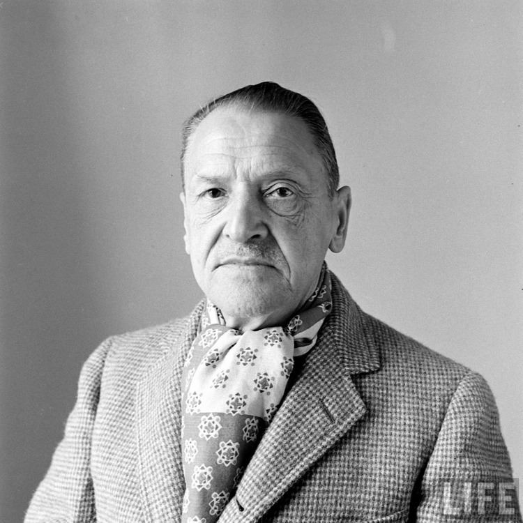 W. Somerset Maugham voxsartoria The Covered Neck 2 W Somerset Maugham