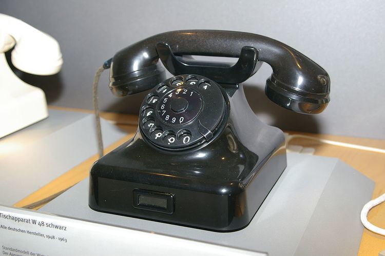 W48 (telephone)