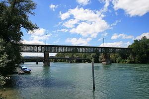 Waldshut–Koblenz Rhine Bridge httpsuploadwikimediaorgwikipediacommonsthu
