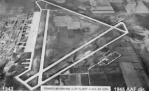 Walker Army Airfield (Kansas) httpsuploadwikimediaorgwikipediacommonsthu