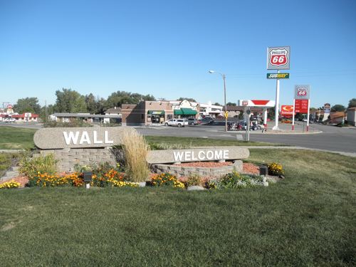 Wall, South Dakota klatcomsitesdefaultfilesWall20signJPG