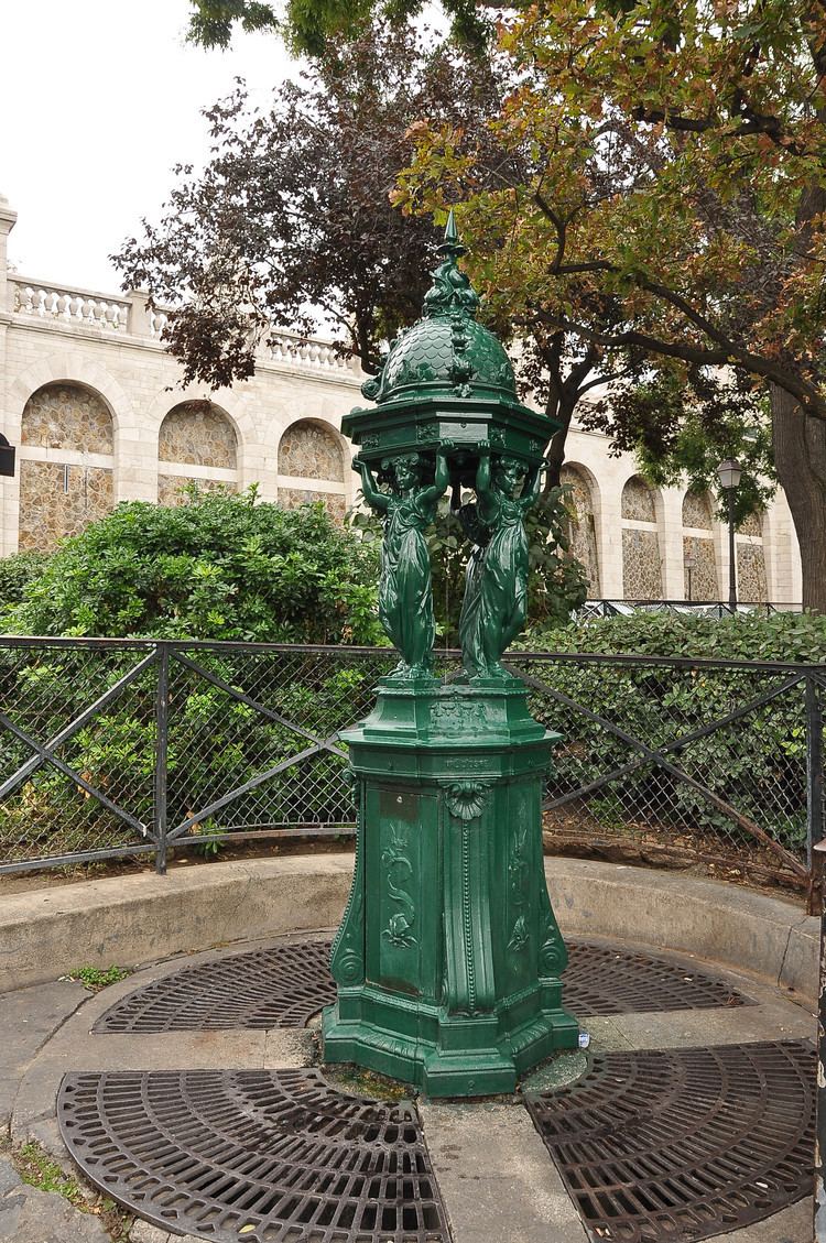 Wallace fountain FileWallace fountain in Paris 18th 001JPG Wikimedia Commons