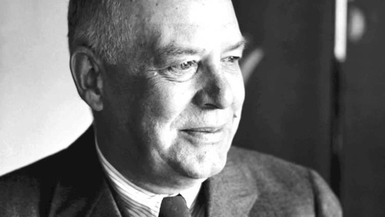 Wallace Stevens Whisper 5 Restatement of Romance by Wallace Stevens