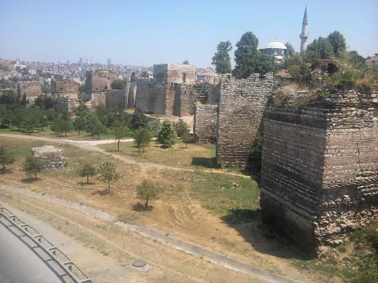 Walls of Constantinople Theodosian Walls Picture of Walls of Constantinople Istanbul City