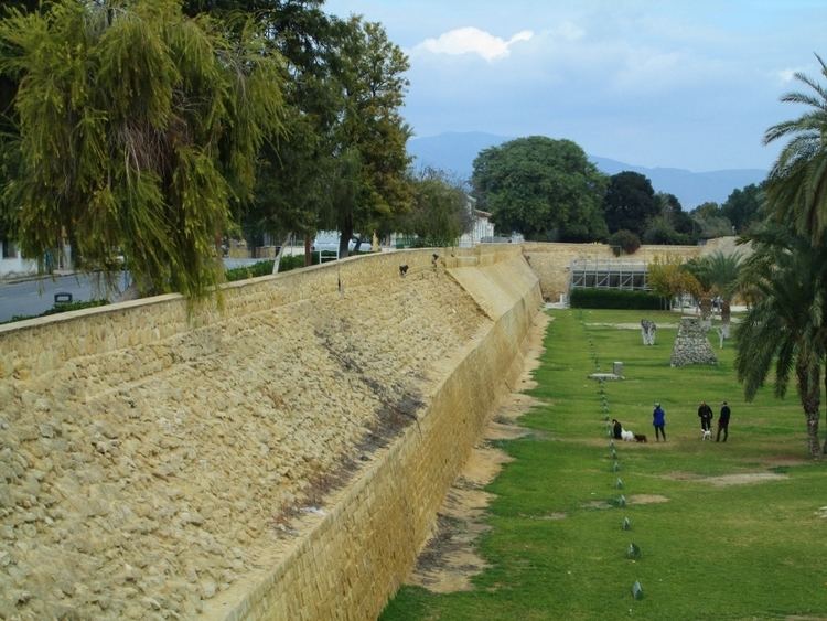 Walls of Nicosia httpsuploadwikimediaorgwikipediacommons44