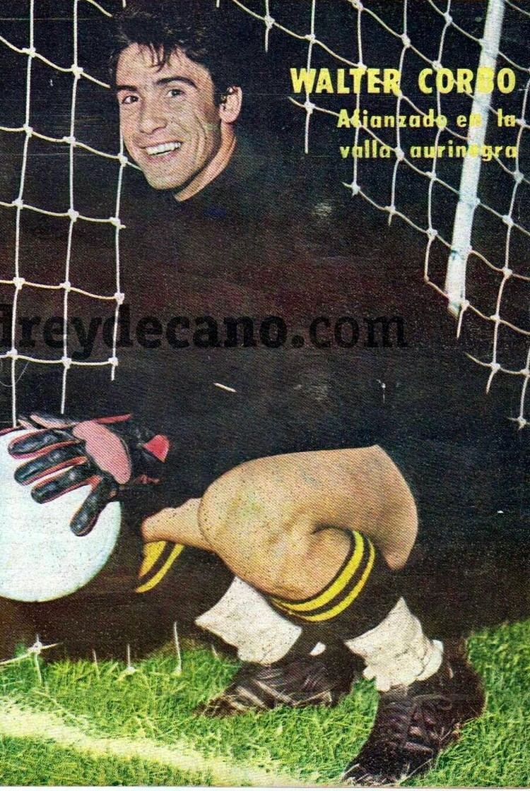 Walter Corbo Walter Corbo of Penarol in 1971 1970s Football Pinterest
