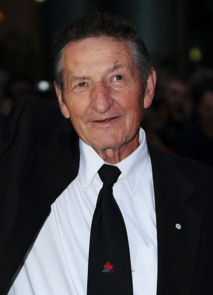 Walter Gretzky Walter Gretzky Photos quotScore A Hockey Musicalquot Premiere